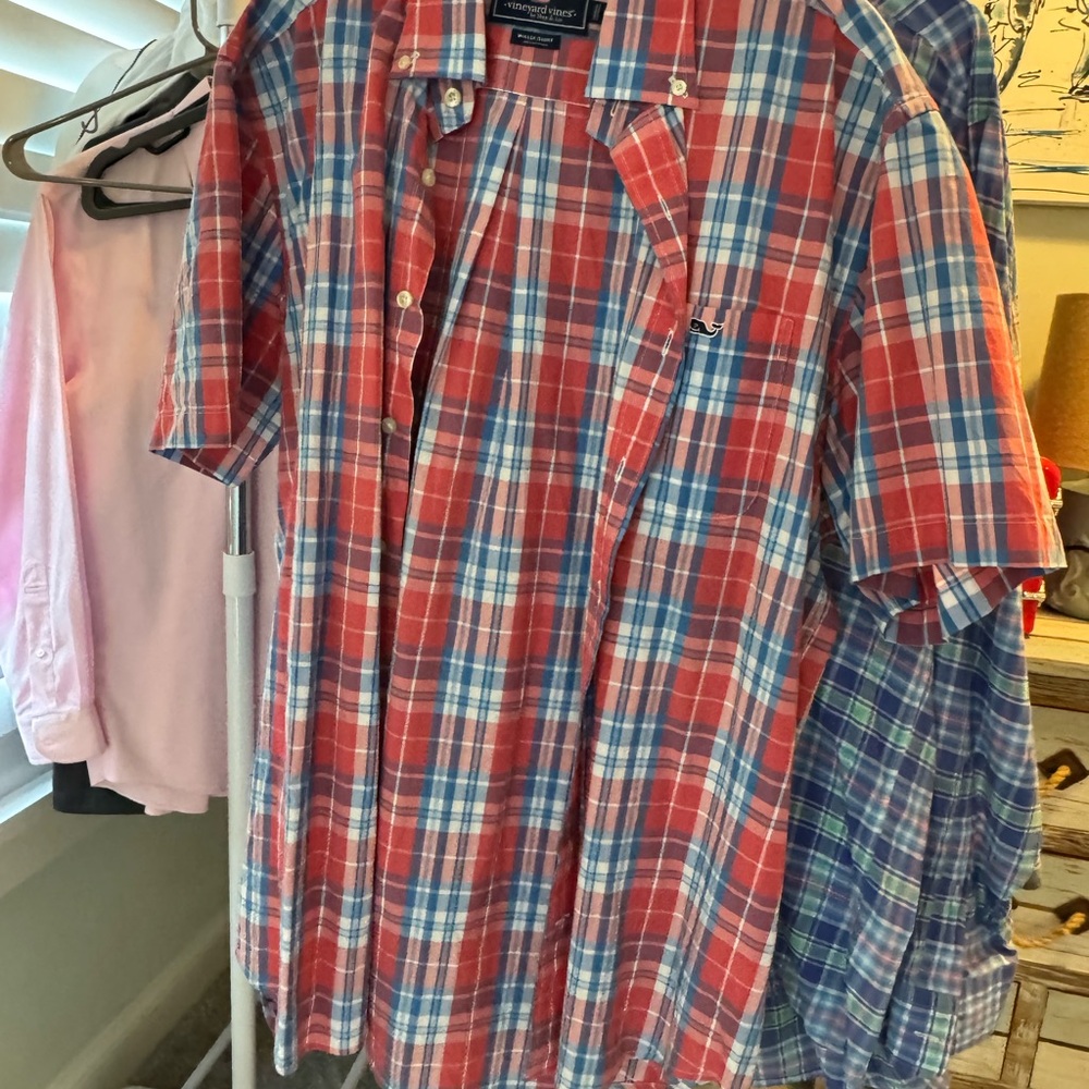 Vineyard Vines Red and Blue Casual Button Down Shirt